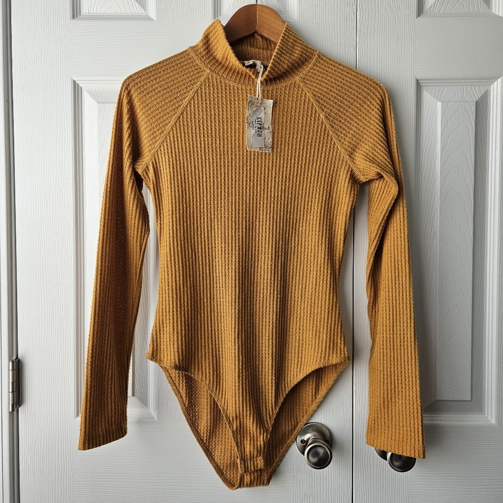 NWT Hem & Thread Women's Yellow Waffle Knit Bodysuit Size S
